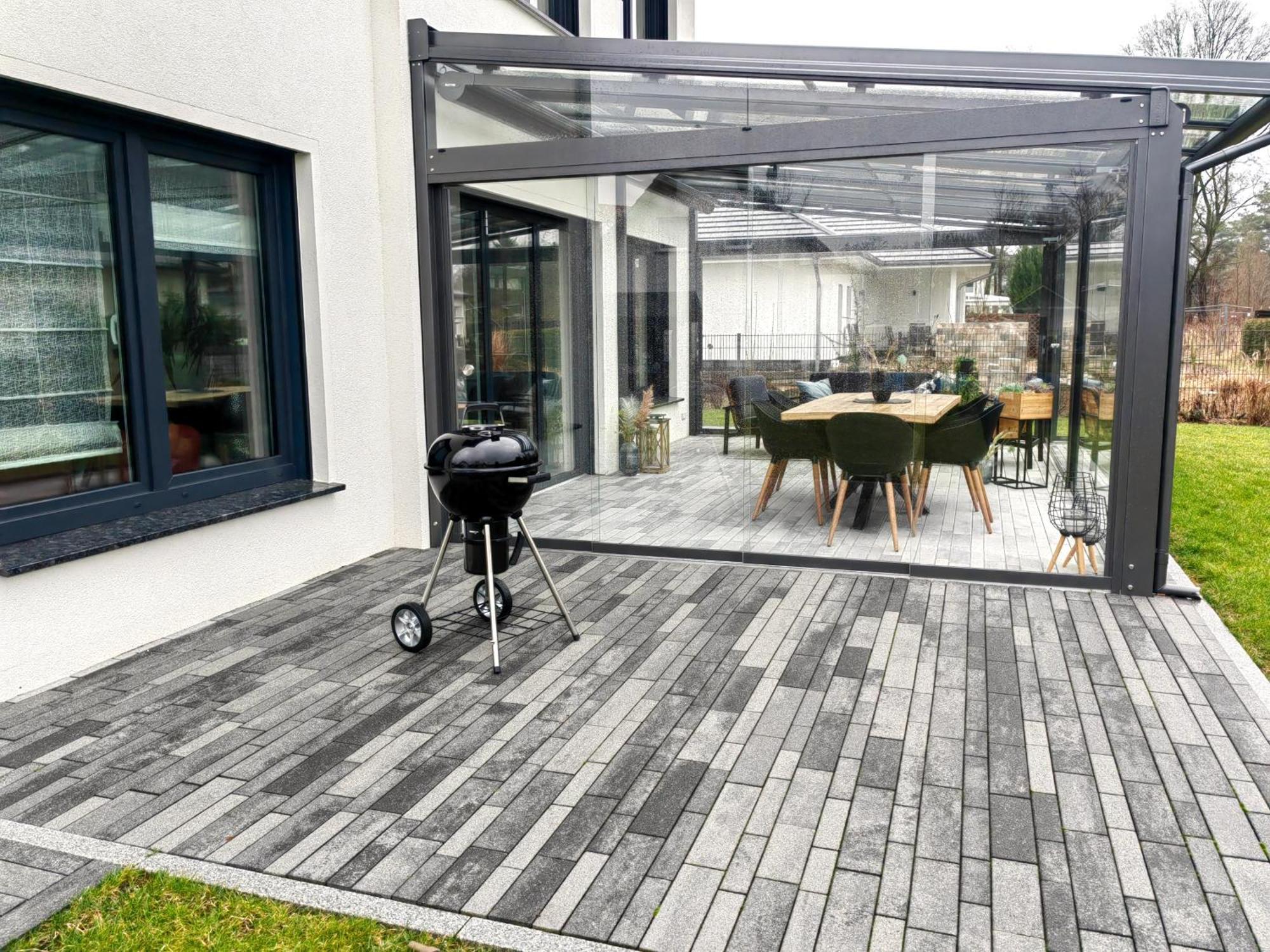 Bohnapartments Luxury Villa Berlin - 210Qm - Wintergarten - Kamin - 4 Kostenlose Parkplaetze - 6 Schlafzimmer - Neubau - Luxusausstattung Birkenwerder Esterno foto