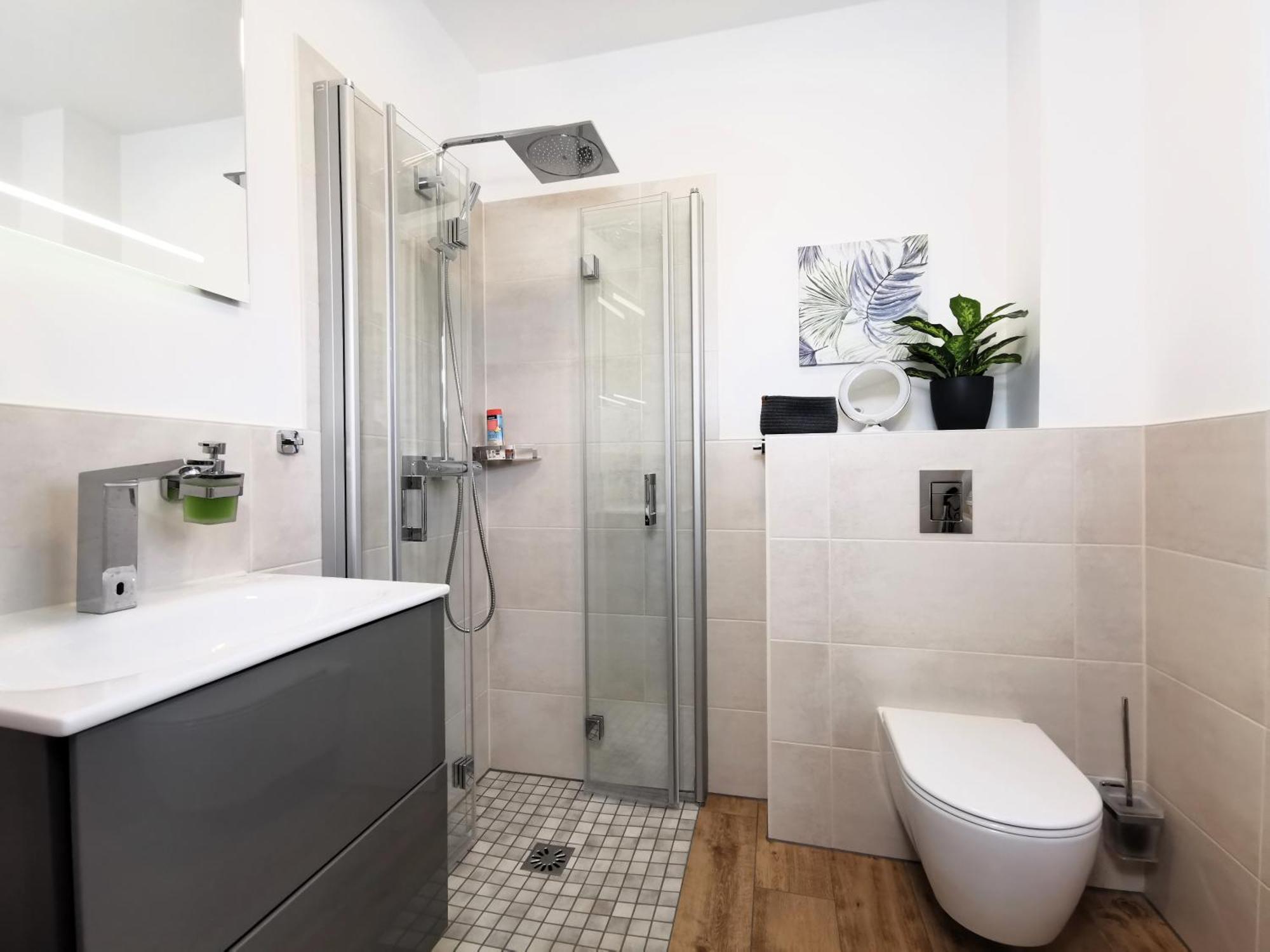 Bohnapartments Luxury Villa Berlin - 210Qm - Wintergarten - Kamin - 4 Kostenlose Parkplaetze - 6 Schlafzimmer - Neubau - Luxusausstattung Birkenwerder Esterno foto